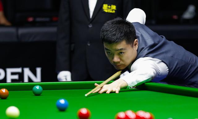 轻球员追随 轻球员追随