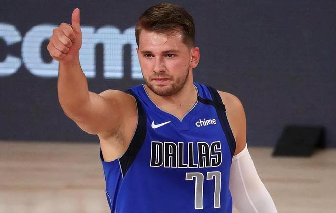 交给一名国 交给一名国